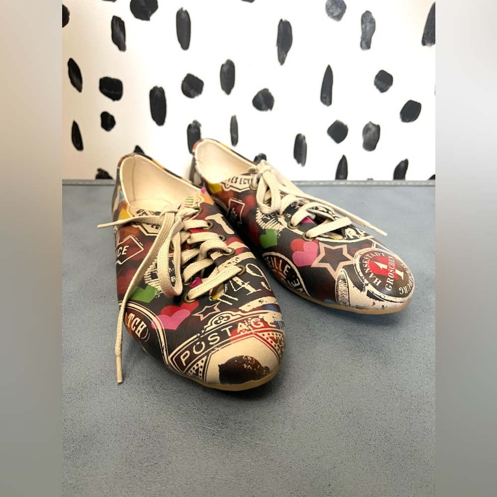 NWOT Goby sneakers